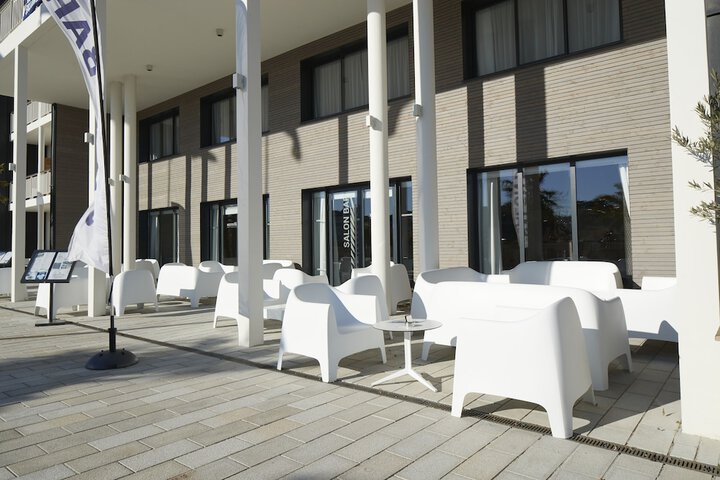 Terrace/Patio 102 of 114