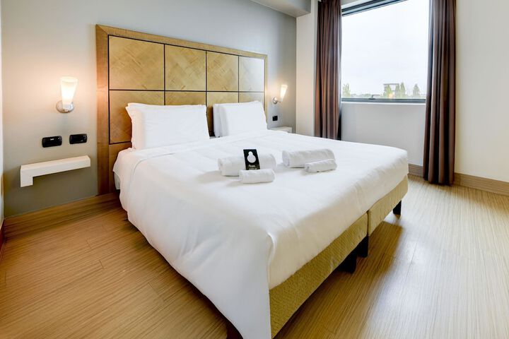 Room 20 of 64