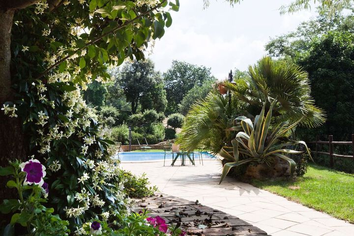 Hotel with Pool