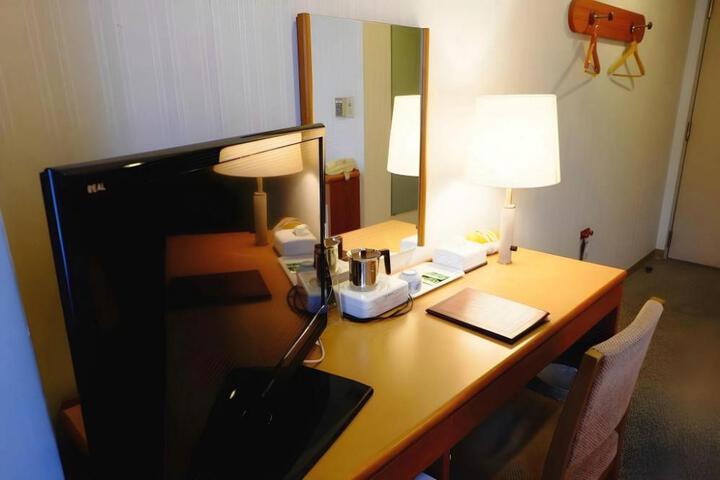 Hotel Suite Photo