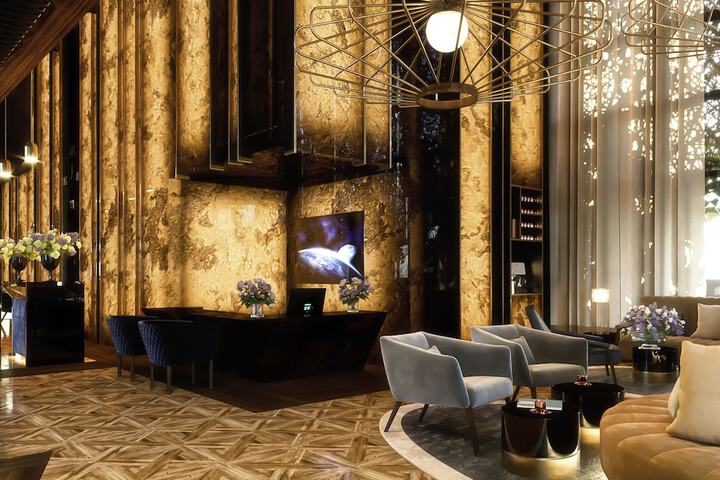 Concierge desk