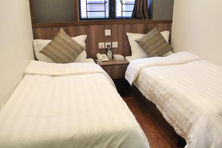 Humphreys Hotel