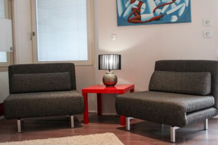 Room 7 of 25
