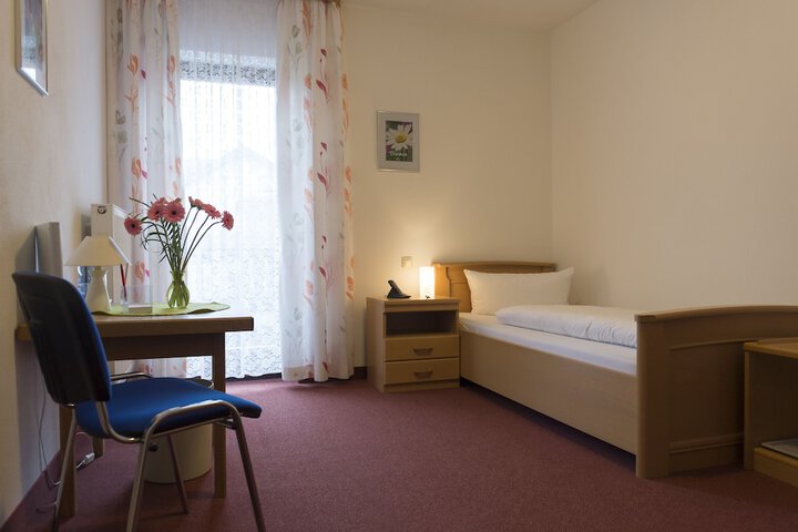 Room 10 of 51