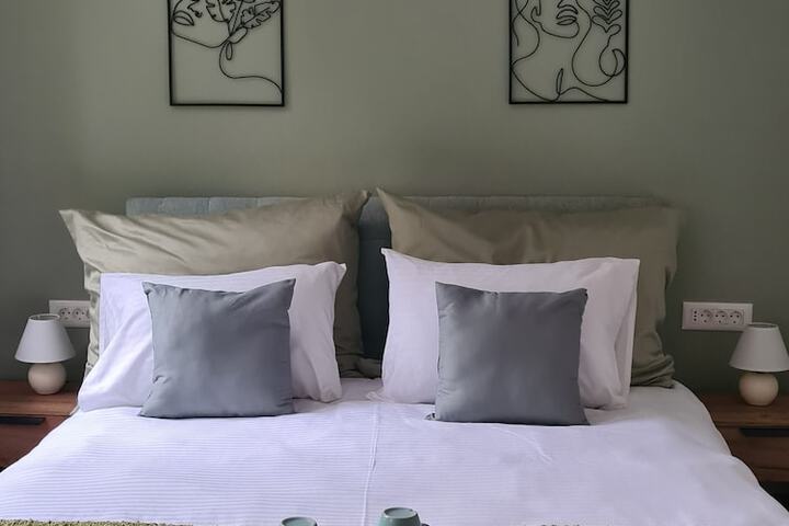 Room 3 of 45