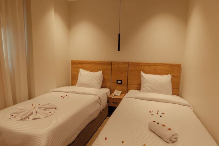 Room 45 of 150
