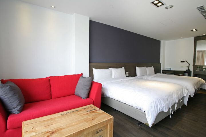 Room 5 of 36
