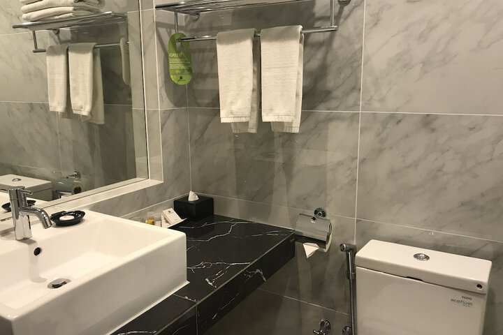 Room 62 of 74