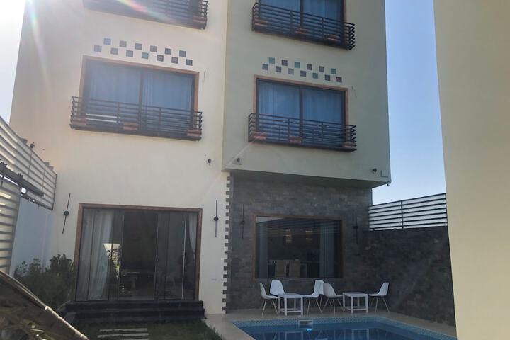 Hotel 144 of 147