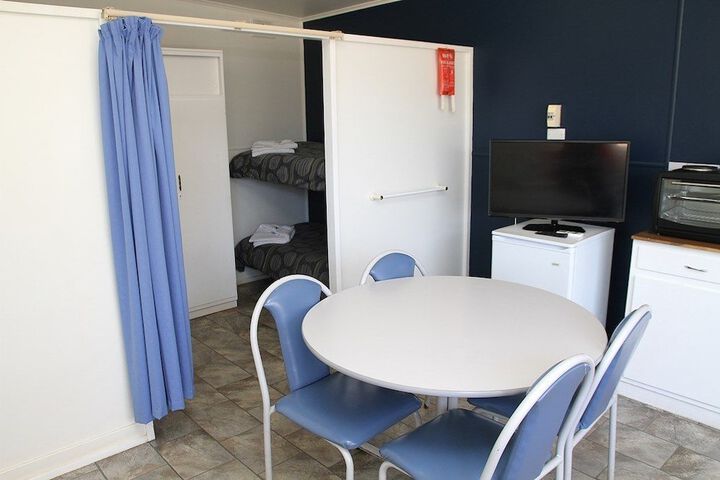 Room 15 of 27