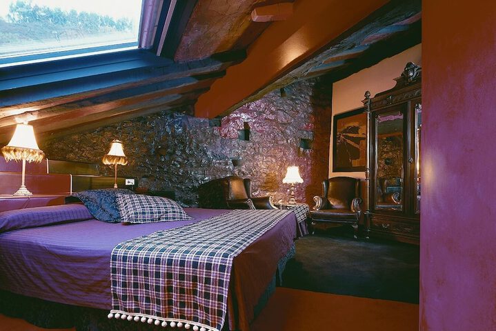 Room 10 of 64