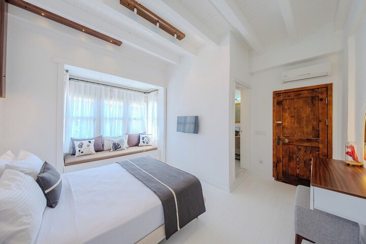 Room 34 of 78