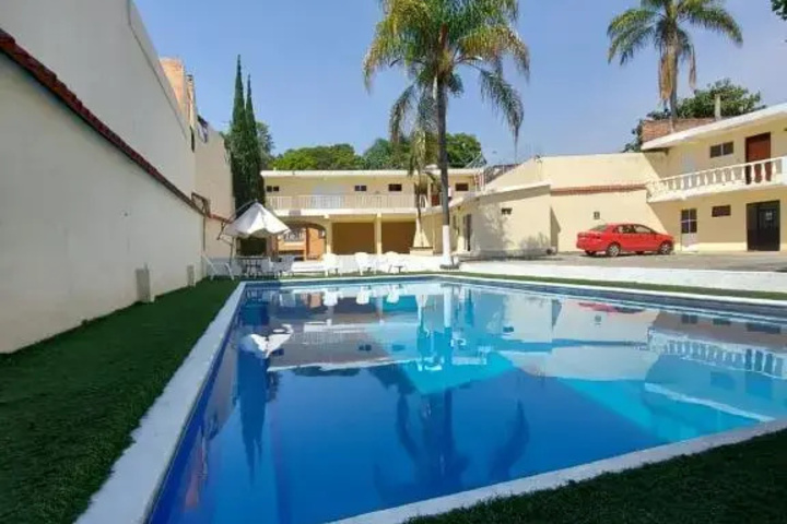 Pool 8 of 8