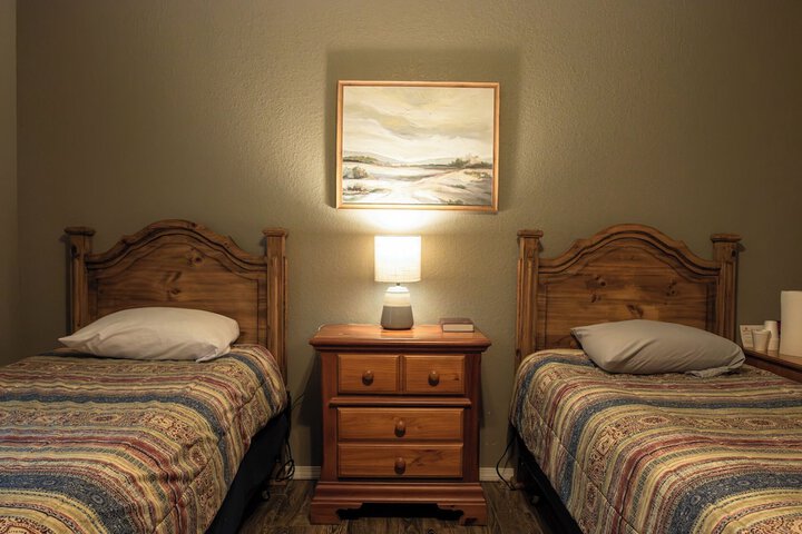 Room 346 of 917