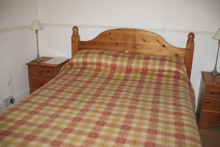 Room 8 of 32