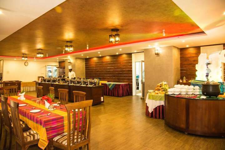 Dining Photos