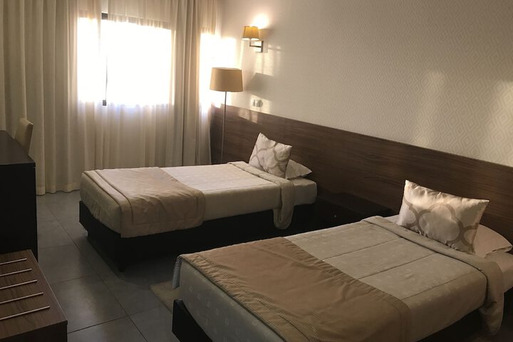 Room 4 of 34