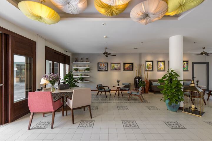 Lobby Photo
