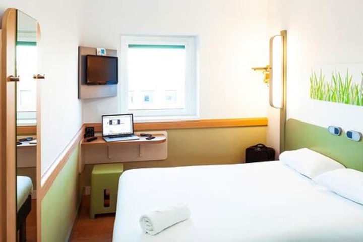 Room 5 of 39