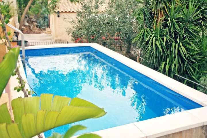 Pool 19 of 38