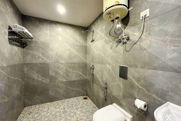 Room 52 of 68
