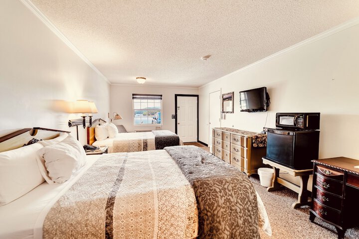 Room 6 of 26