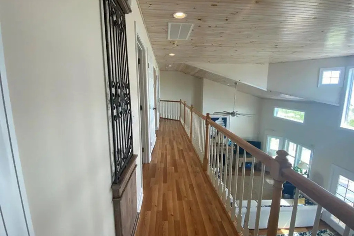 Room 10 of 23