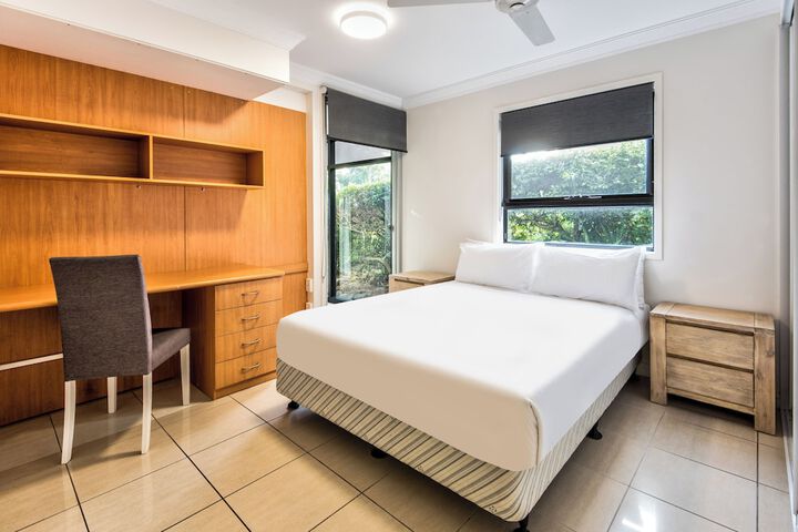 Room 75 of 342