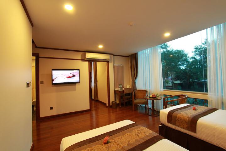 Room 12 of 45