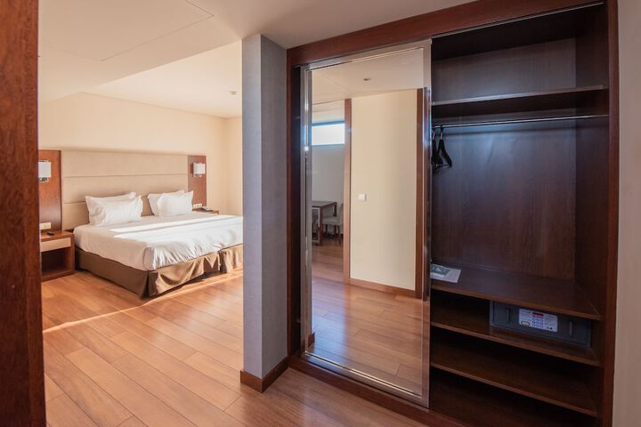 Room 20 of 83