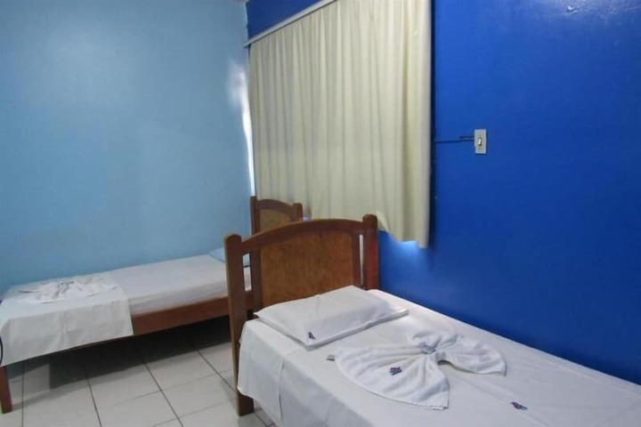 Room 4 of 30