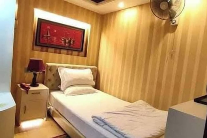 Room 20 of 40