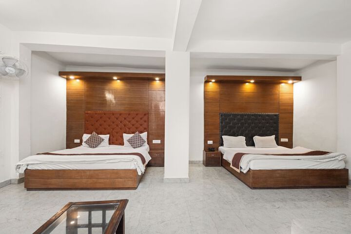 Room 5 of 54