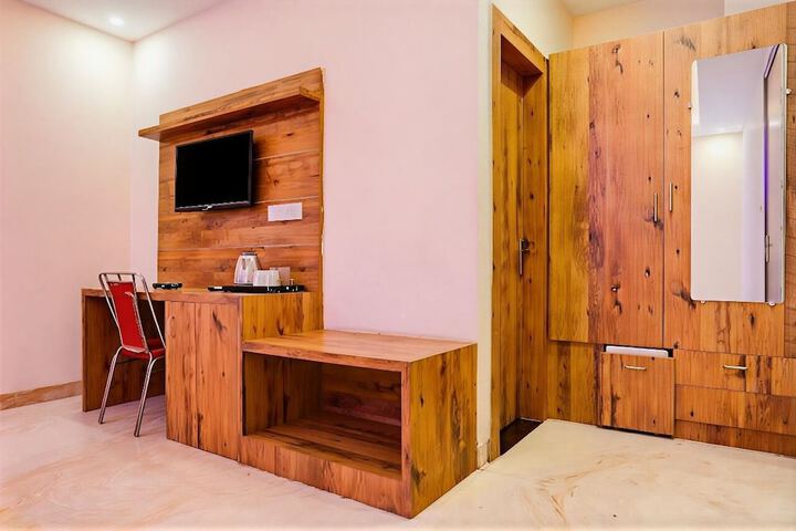 Room 16 of 109