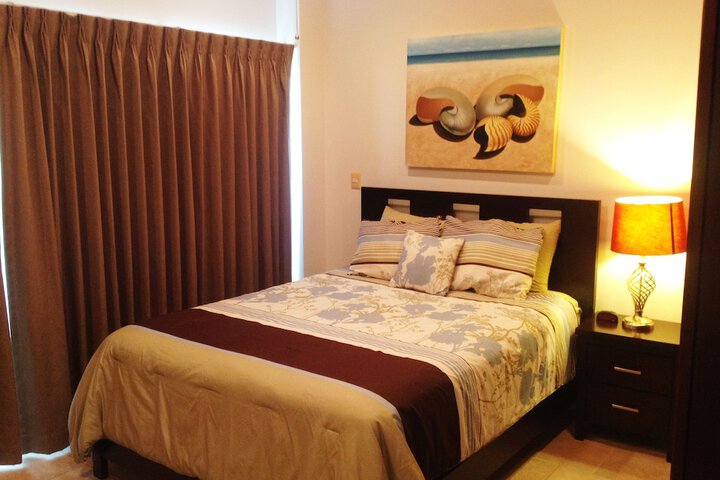 Room 6 of 52