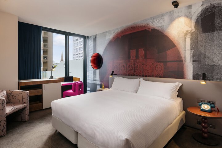Room 15 of 74