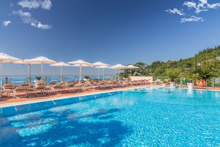 Pools & Facilities