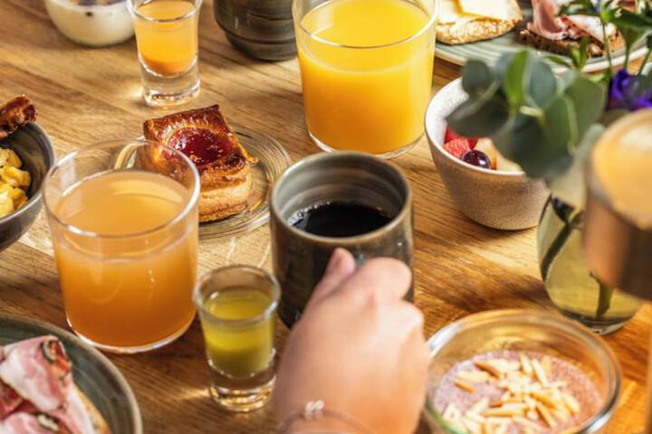 Breakfast/Coffee Service 29 of 40