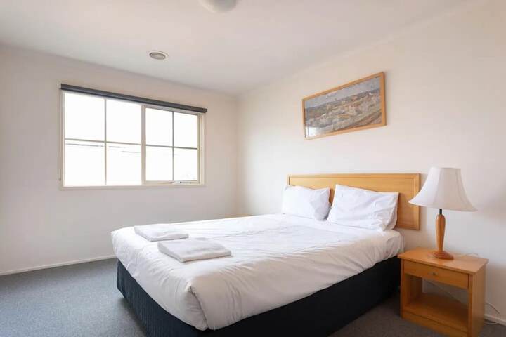 Room 9 of 36