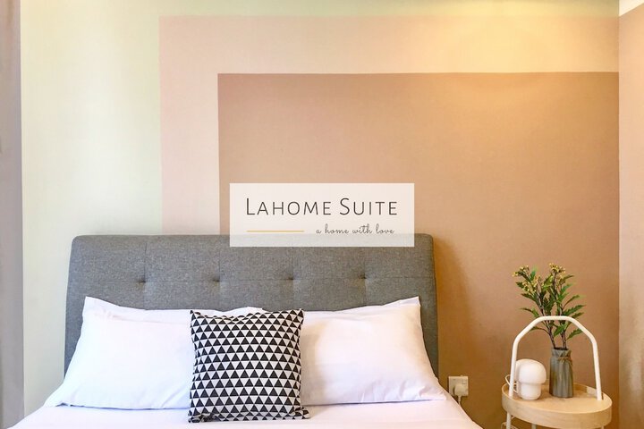 Room 3 of 34