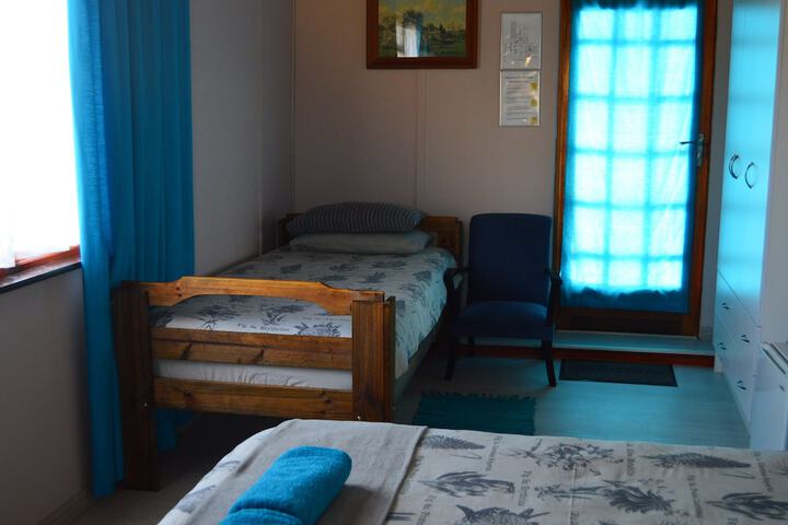 Room 17 of 50