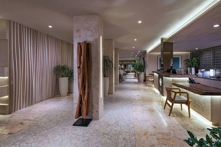 Hotel Interior 2 of 114