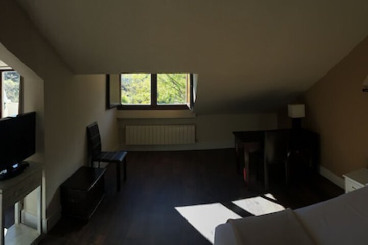 Room 47 of 131