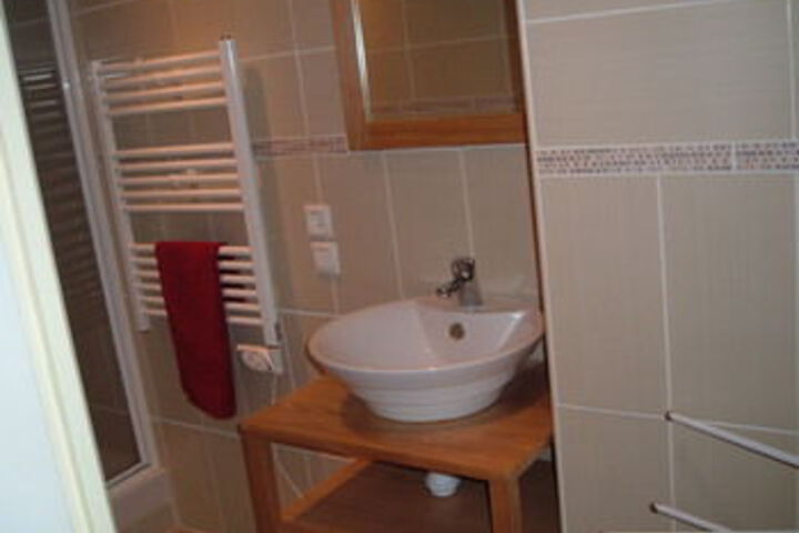 Room 3 of 17