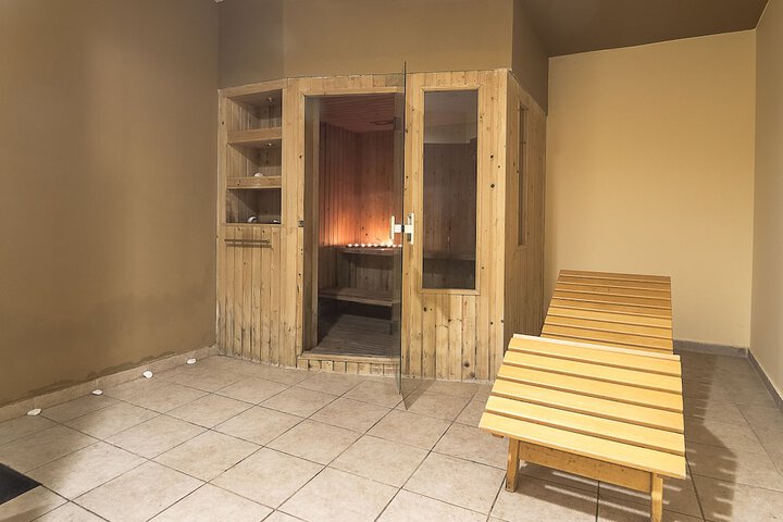 Spa 54 of 106