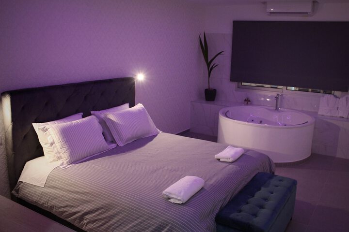 Room 19 of 31