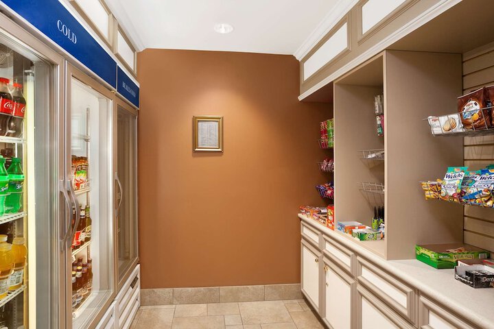 Snack bar