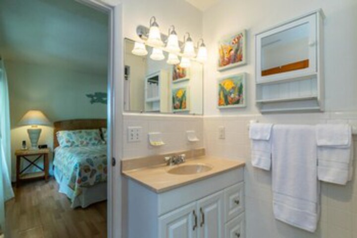 Room 4 of 48