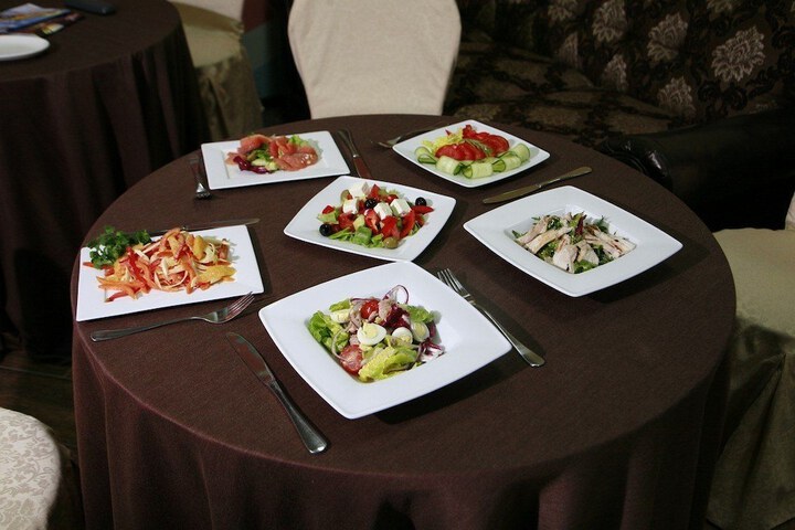 Dining 3 of 11