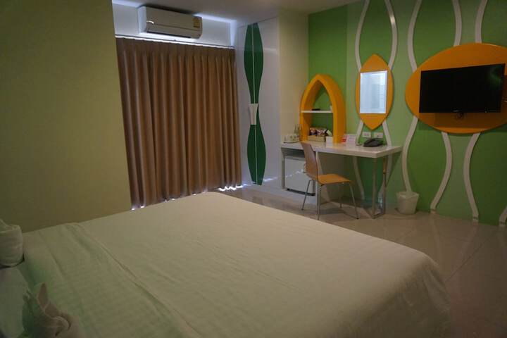 Room 8 of 44